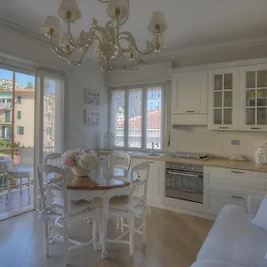 https://casa-grandis-nel-centro-di-bordighera.hotelitalianriviera.com